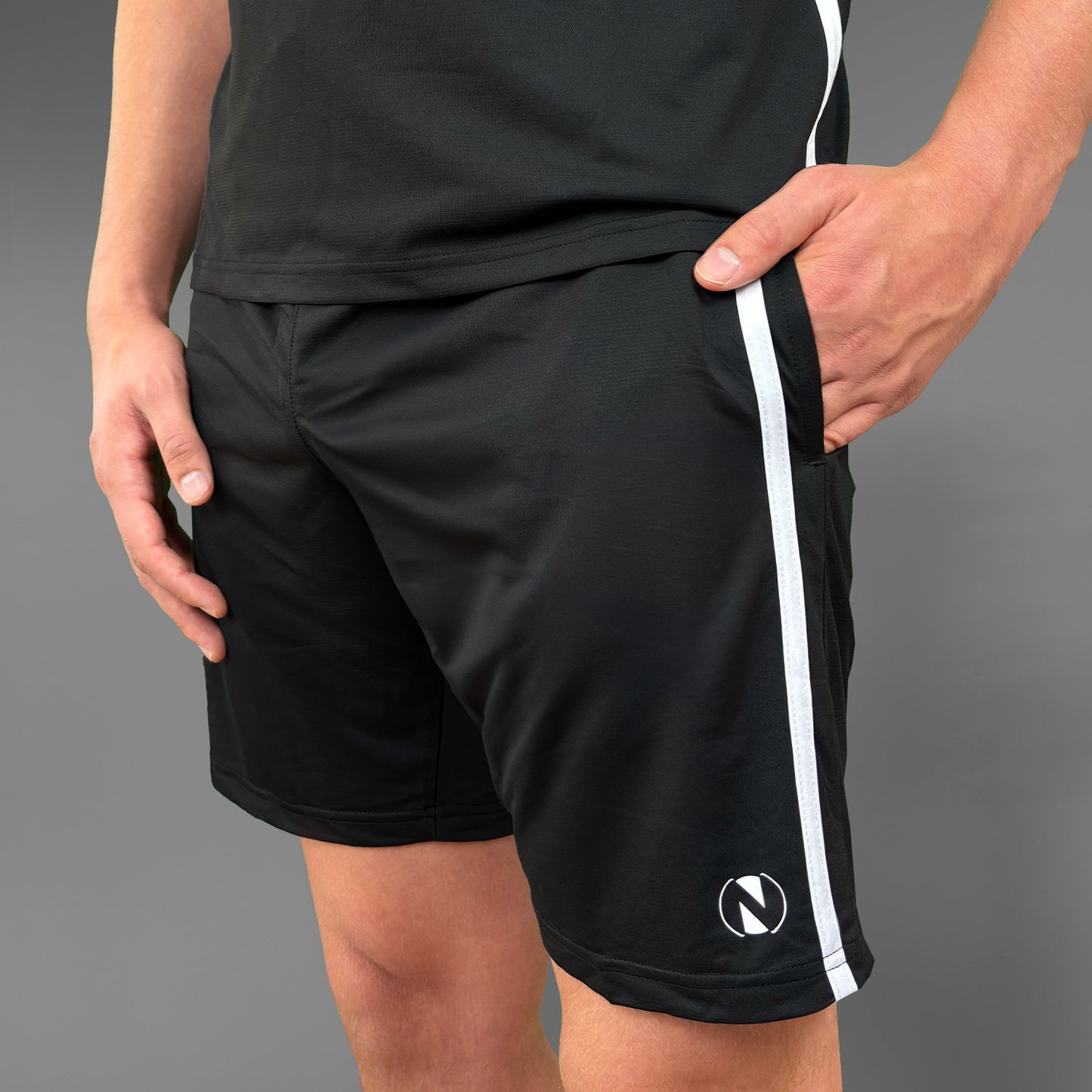 Momentum Short - Black